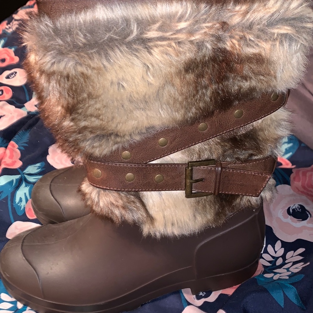 Dirty laundry boots